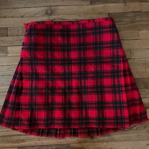 MEN'S SCOTTISH KILT